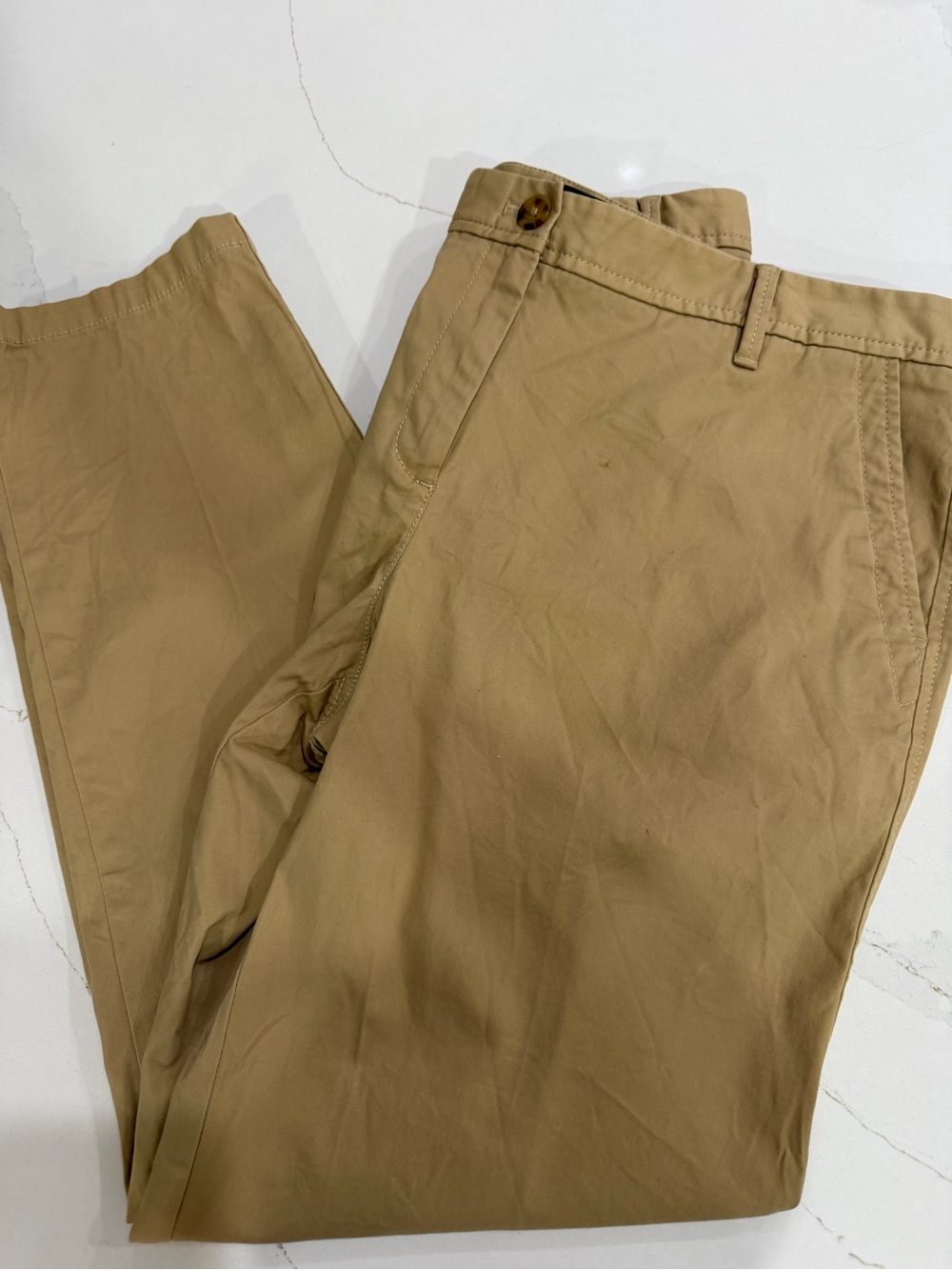 Womens Classic Chino Pants in Khaki